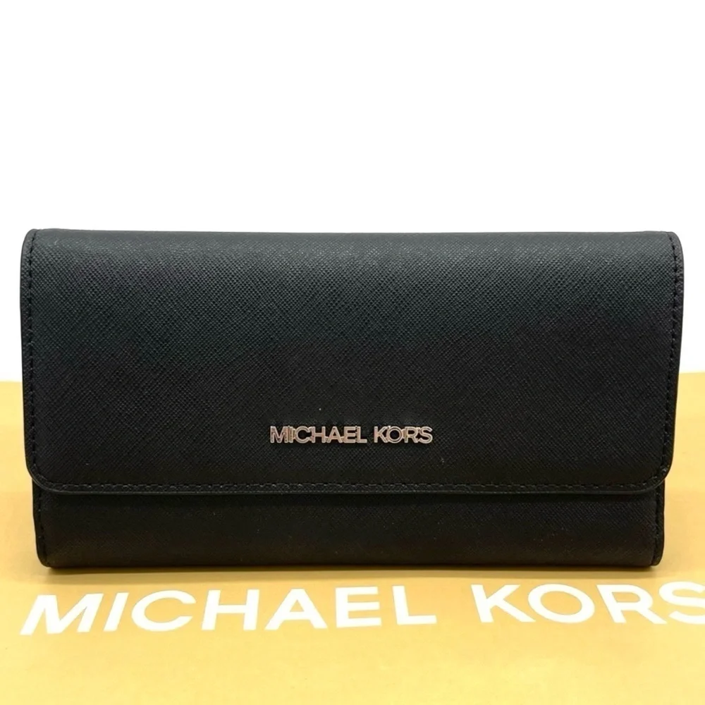 Michael Kors Large Trifold Wallet Black (NWT) - Picture 2 of 7